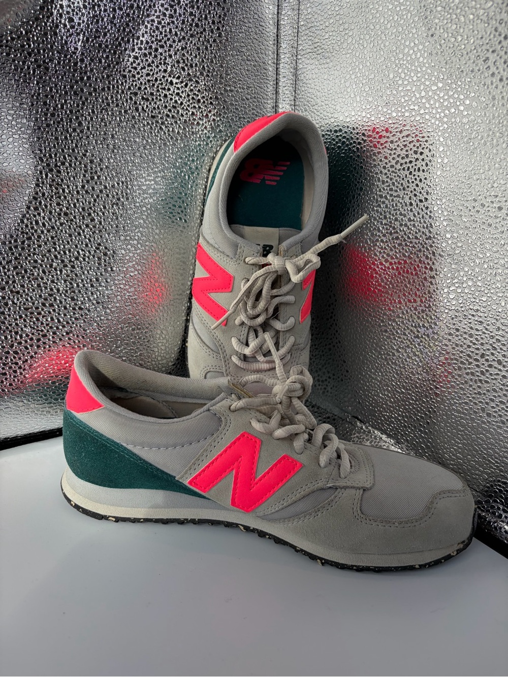 New Balance Women's Light Gray Sneakers with Hot Pink and Teal Accents